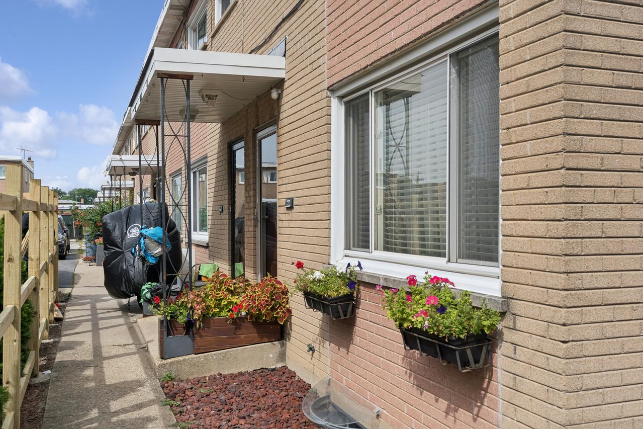 7916 W Lawrence Ave. #A, Norridge, IL 60706