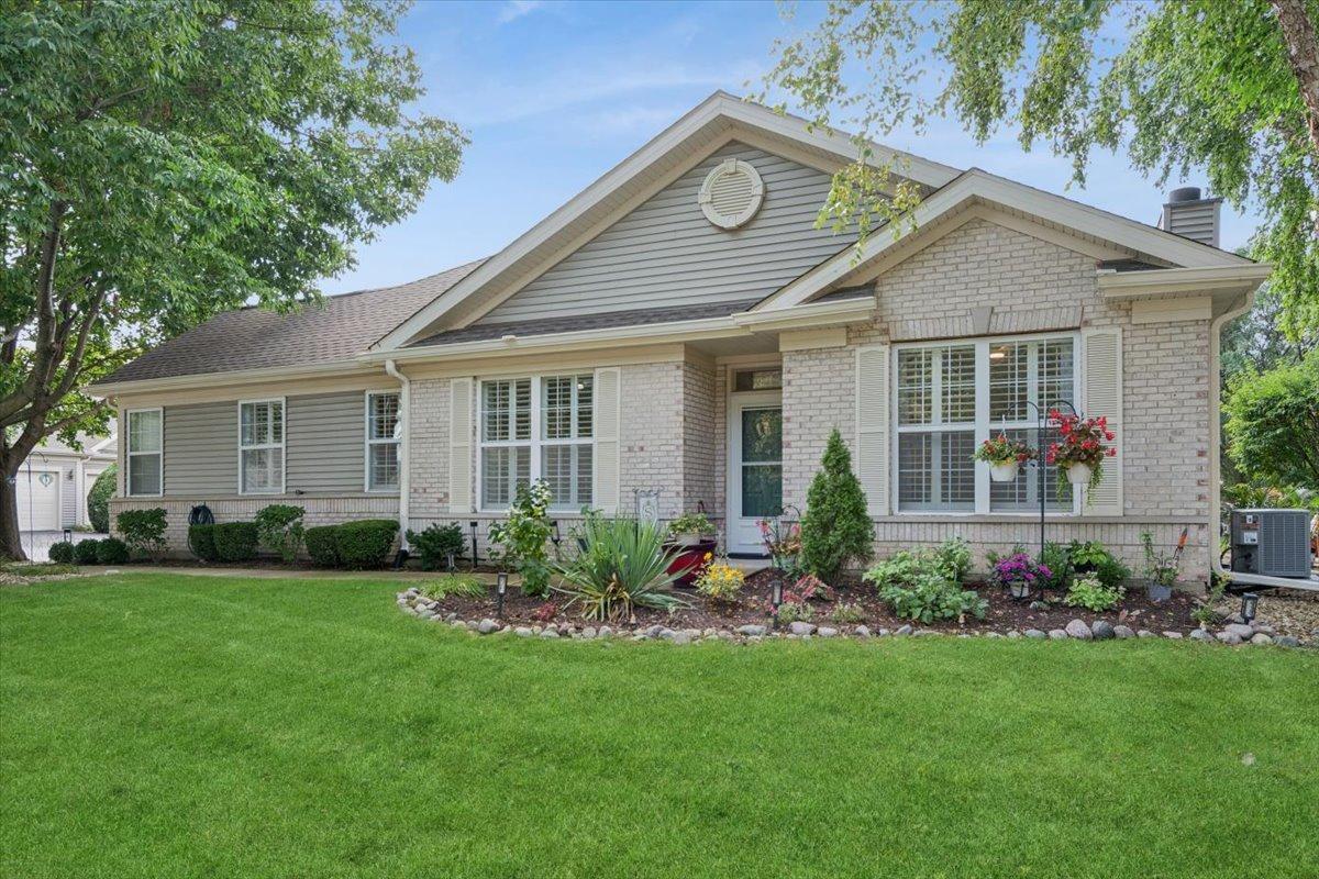 20865 W Chinaberry Ct., Plainfield, IL 60544