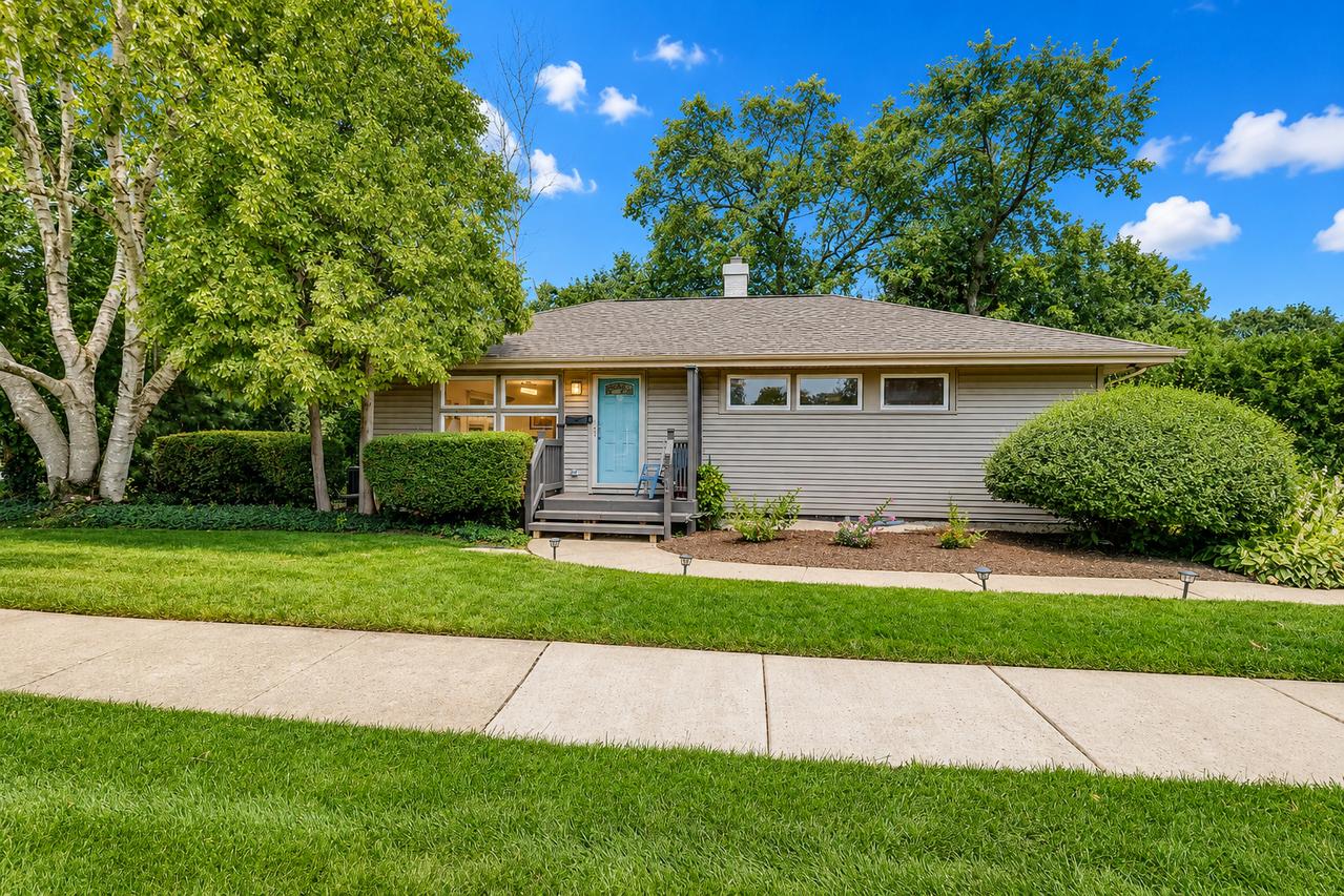 520 S Beverly St., Wheaton, IL 60187