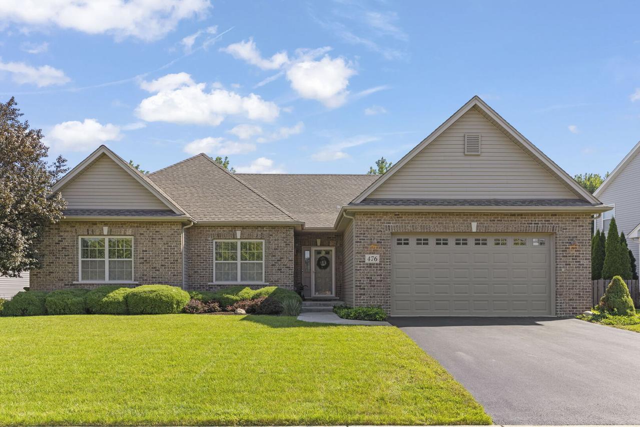 476 Bloomfield Cir., Oswego, IL 60543
