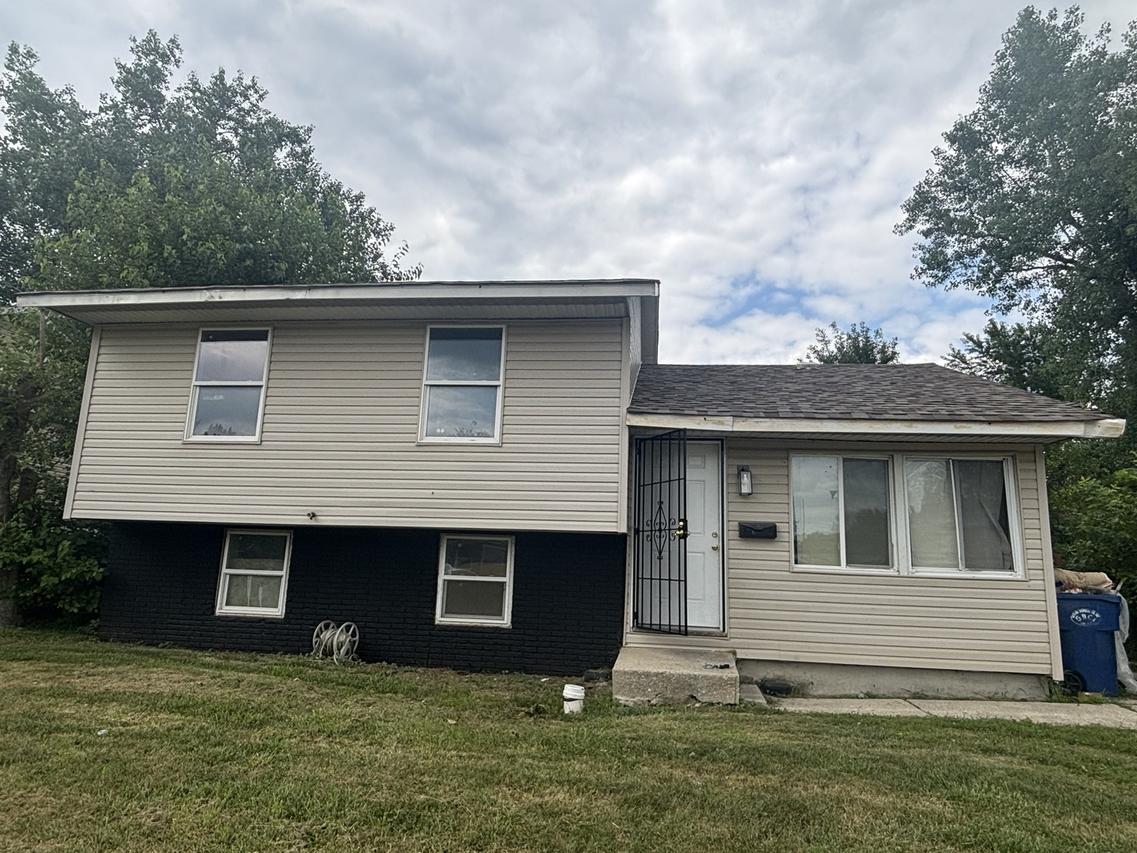 1436 Congress Ln., Ford Heights, IL 60411