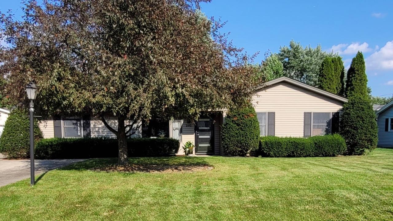 2412 Westline Dr., Joliet, IL 60431