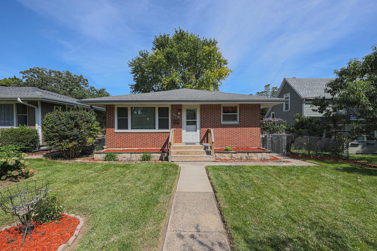 2311 Gilead Ave., Zion, IL 60099