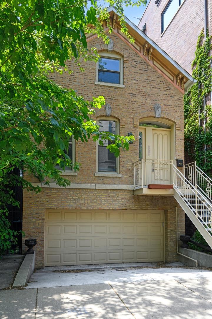 1454 N Wieland St., Chicago, IL 60610