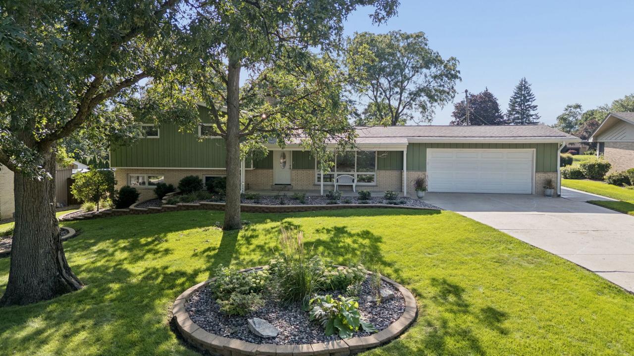13426 S Forest Ln., Lockport, IL 60441