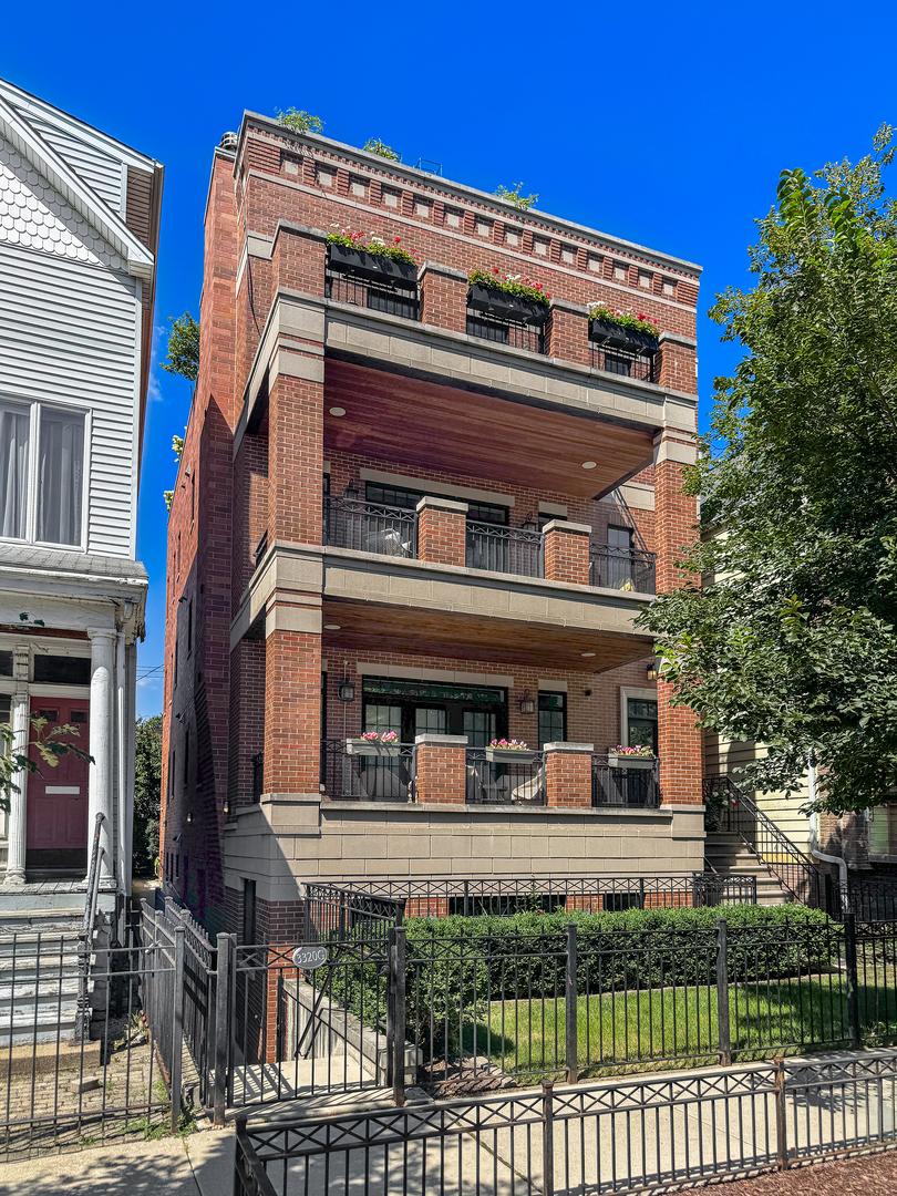 3320 N Clifton Ave. #2, Chicago, IL 60657