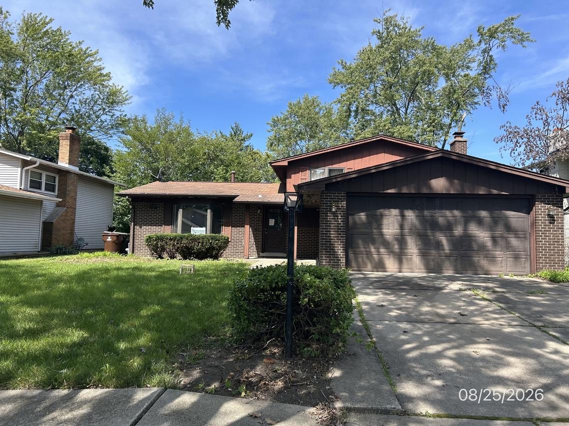 22460 Lakeshore Dr., Richton Park, IL 60471