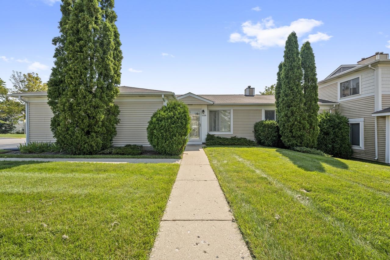1539 Cornell Pl., Hoffman Estates, IL 60169