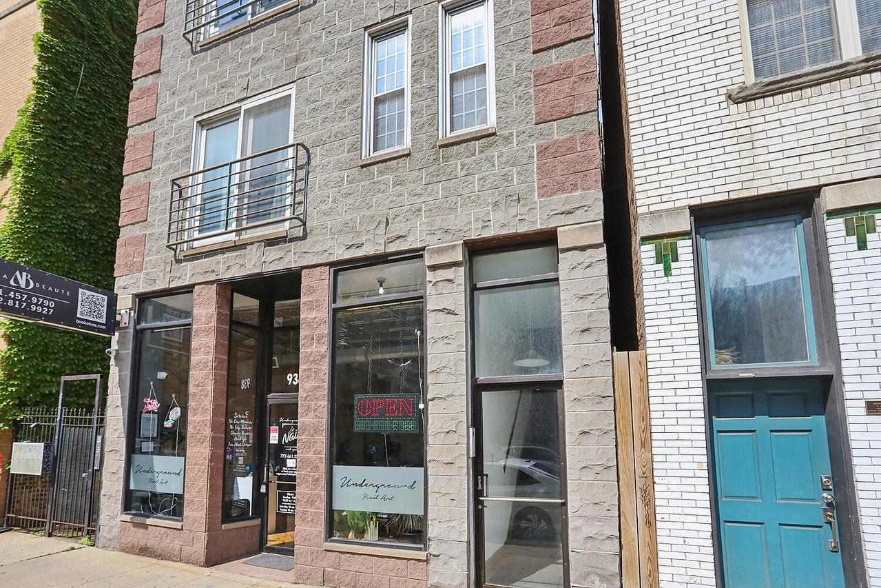 938 N Damen Ave. #3F, Chicago, IL 60622
