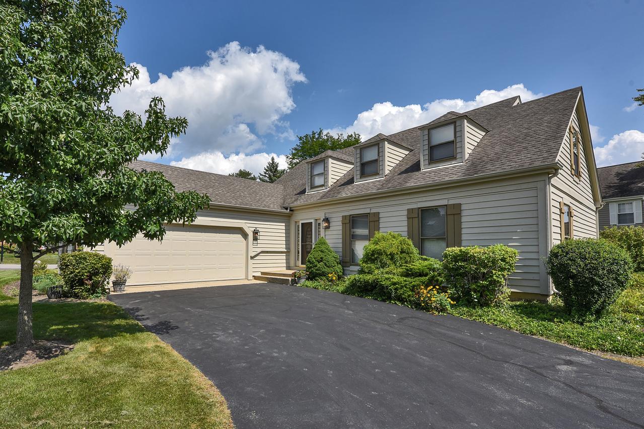 119 Craigie Ln., Inverness, IL 60067