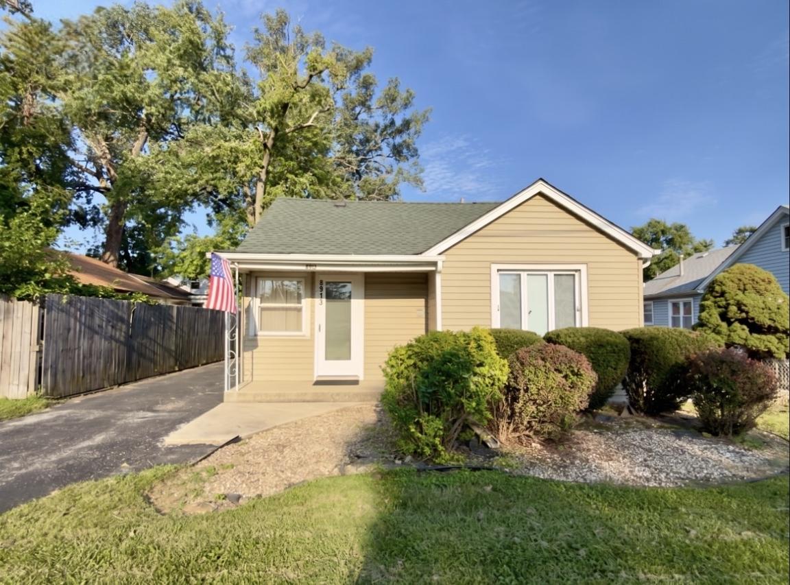 8913 Central Ave., Oak Lawn, IL 60453
