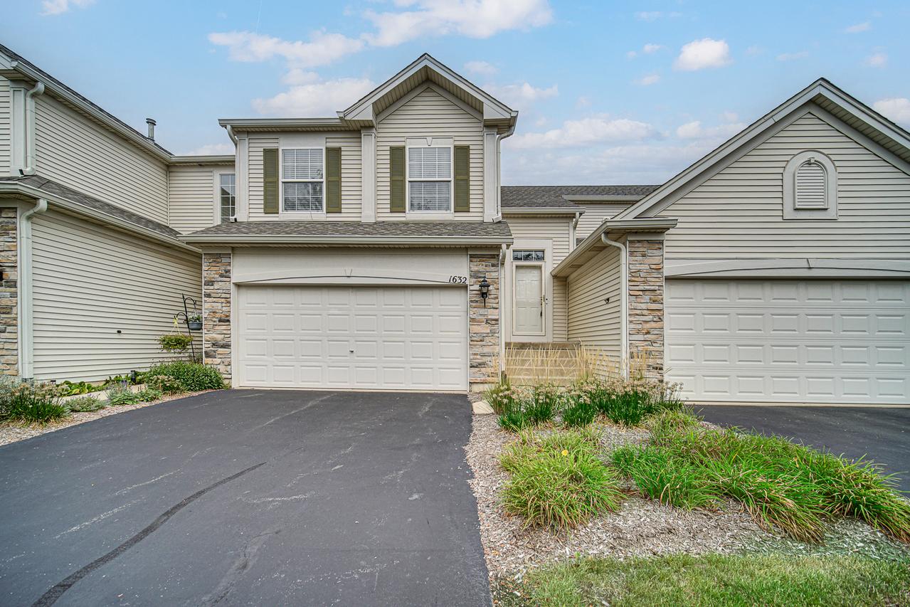1632 Fredericksburg Ln., Aurora, IL 60503