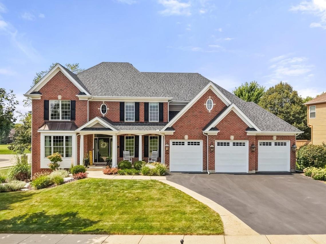 698 Greenfield Rd., Sugar Grove, IL 60554
