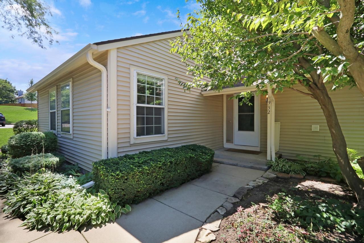 932 Chase Ct., Gurnee, IL 60031