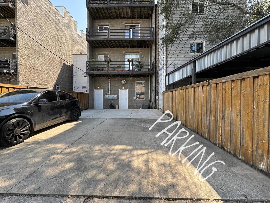 2642 W Chicago Ave. #P, Chicago, IL 60622