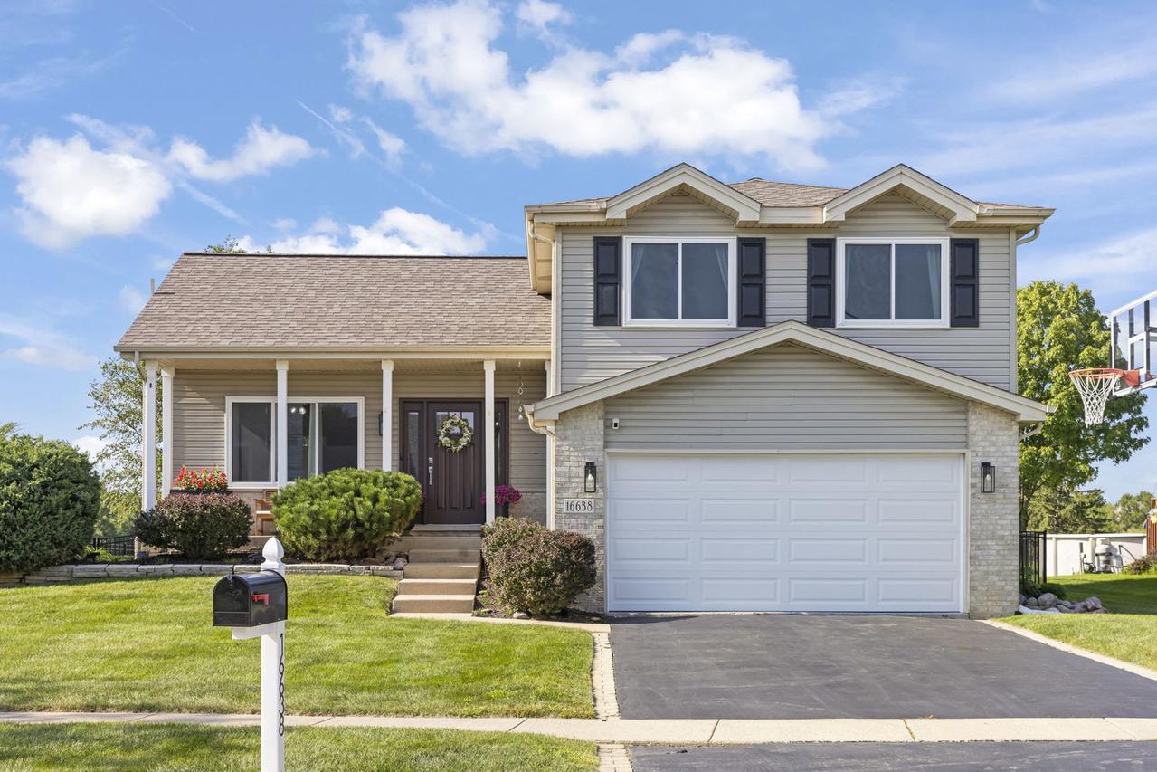 16638 W Apache Dr., Lockport, IL 60441