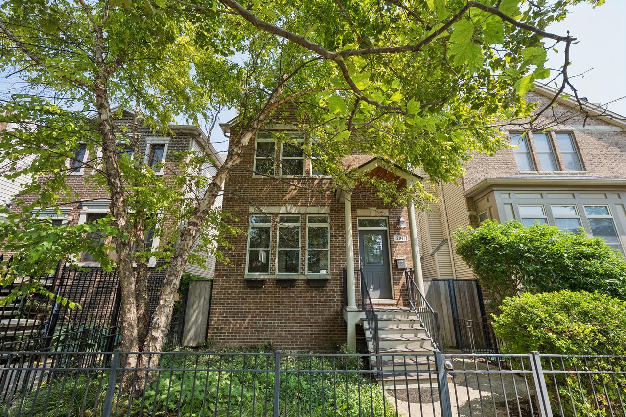 2041 N Whipple St., Chicago, IL 60647