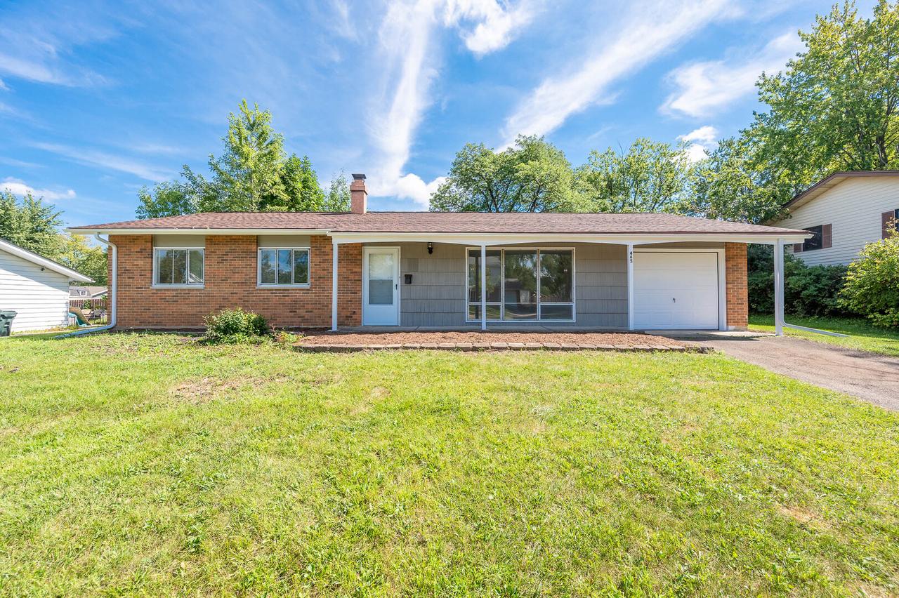 465 Westview St., Hoffman Estates, IL 60169