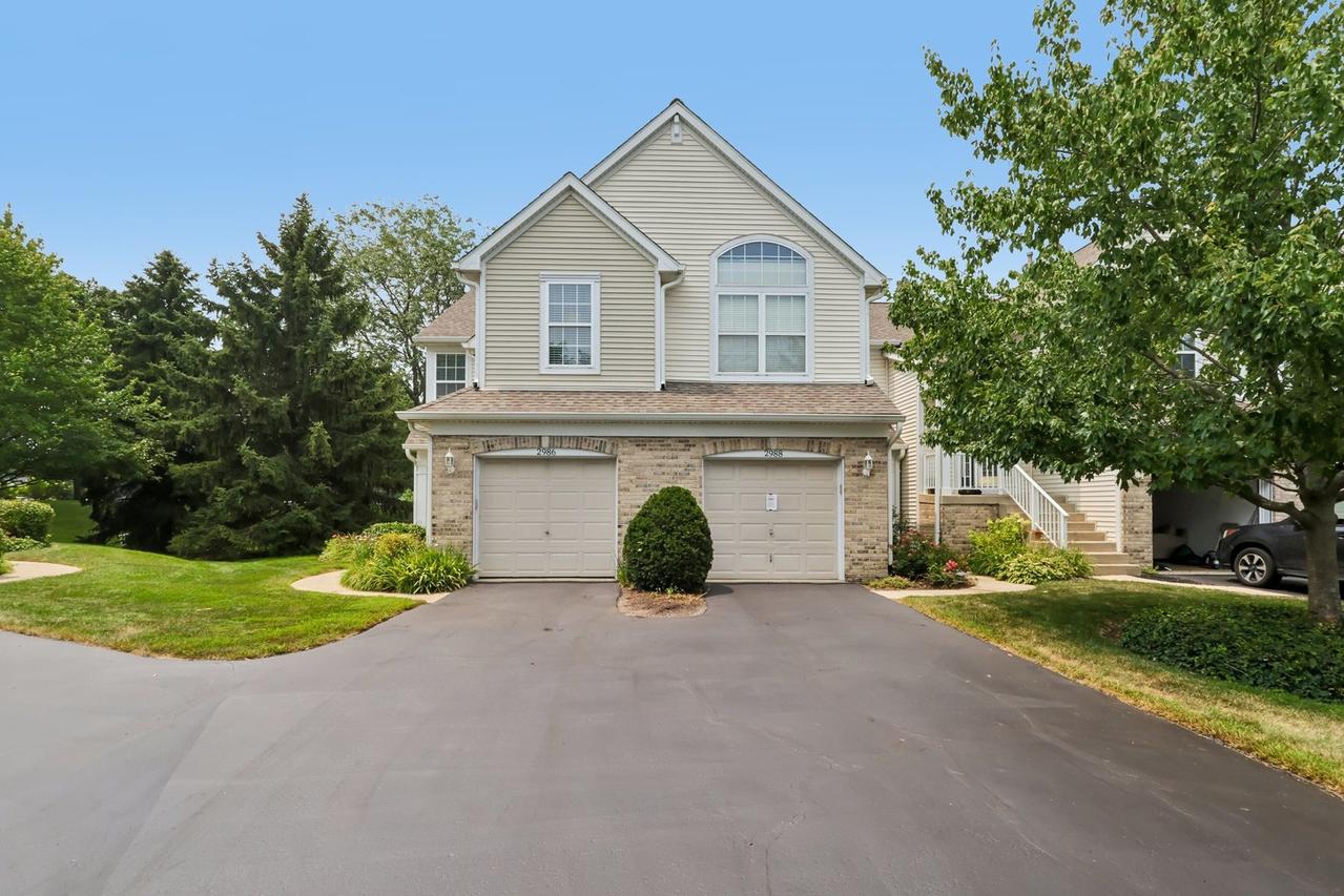 2986 Waters Edge Cir., Aurora, IL 60504
