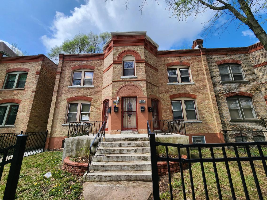 11420-11422 S Champlain Ave., Chicago, IL 60628