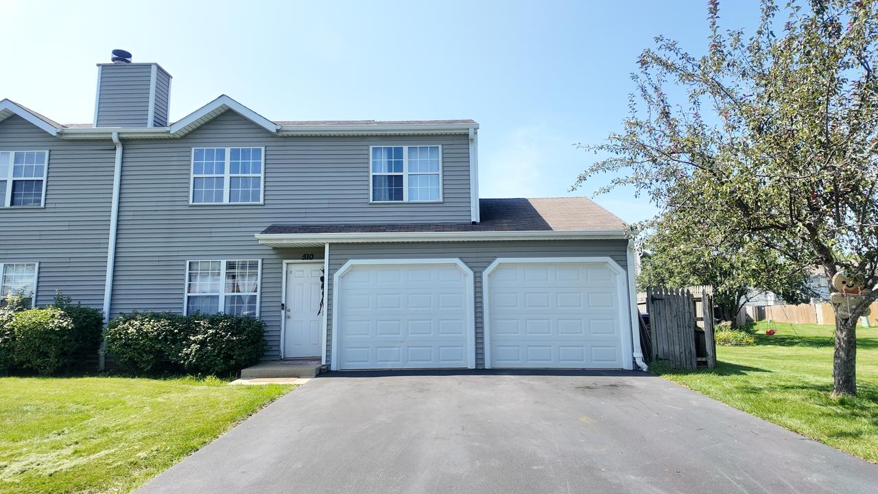 510 Meadow Hill Ln., Round Lake Beach, IL 60073