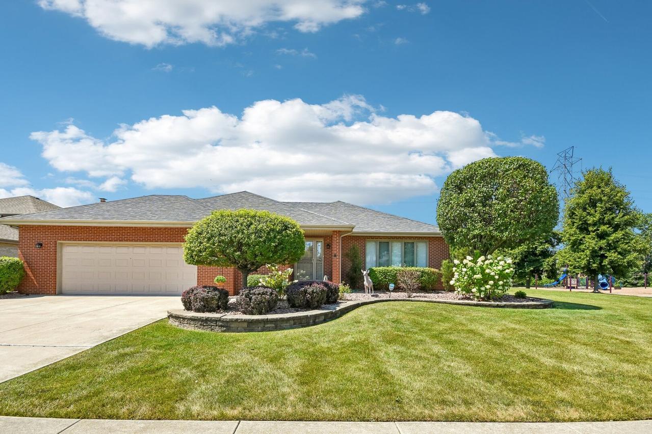 14854 S Carlton Ln., Homer Glen, IL 60491
