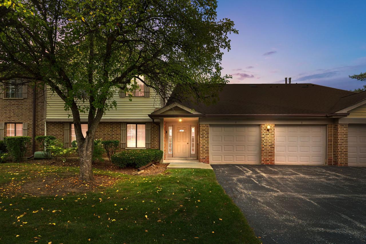1410 W Partridge Ln. #6, Arlington Heights, IL 60004
