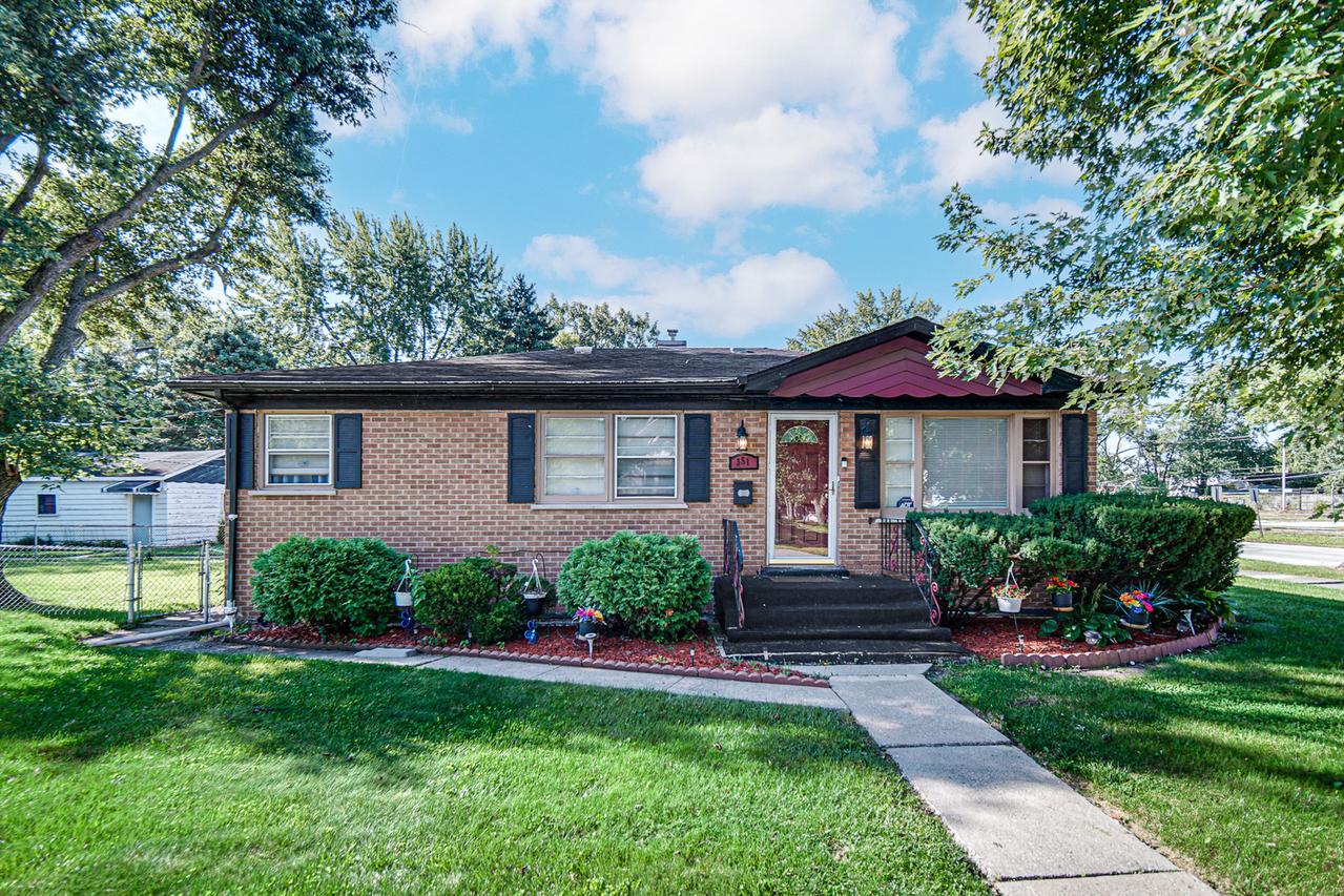 351 E 146th St., Harvey, IL 60426