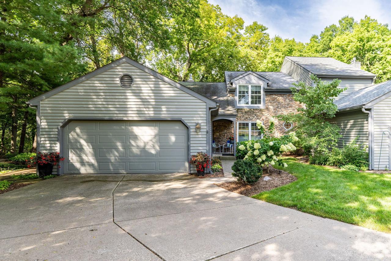 31 Thornwood Ct. #14, Rock Island, IL 61201