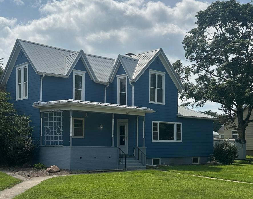 201 W Byron St., Sidney, IL 61877