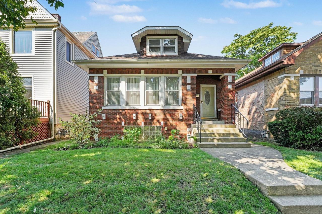 3120 Clinton Ave., Berwyn, IL 60402