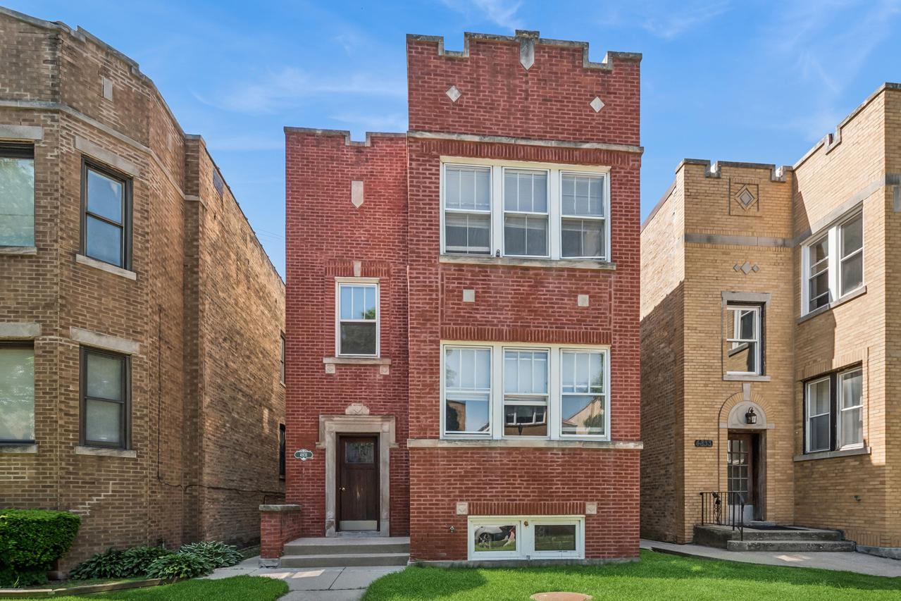 4831 Wright Ter., Skokie, IL 60077