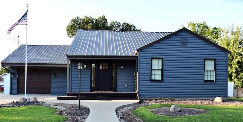 821 Main St., Carthage, IL 62321
