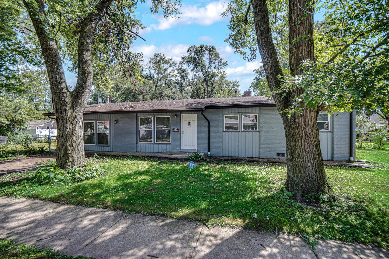 16801 Head Ave., Hazel Crest, IL 60429