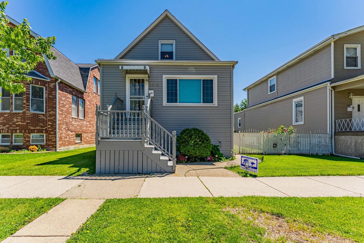 1513 Clarence Ave., Berwyn, IL 60402