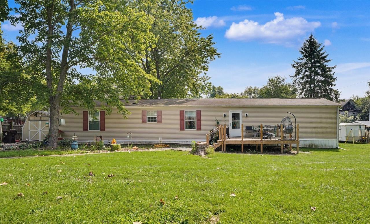 105 W High St., White Heath, IL 61884