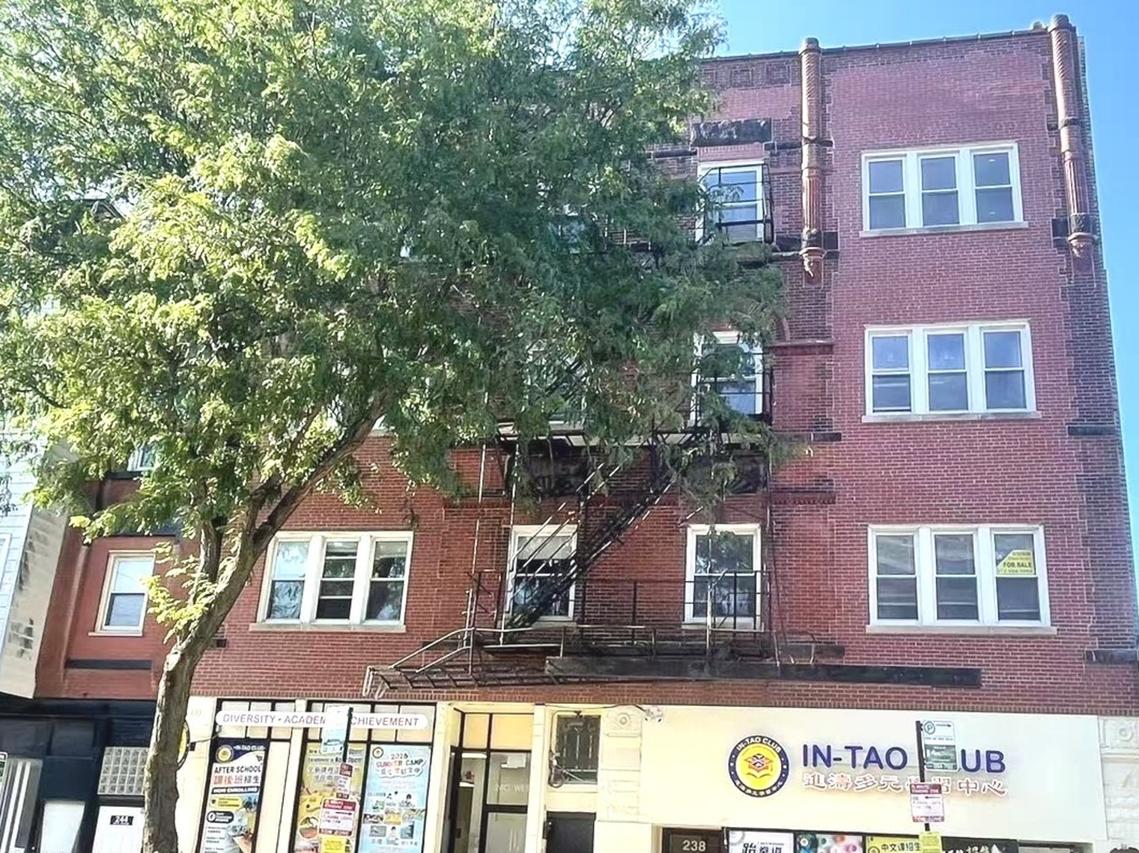 238 W 31st St. #2E, Chicago, IL 60616