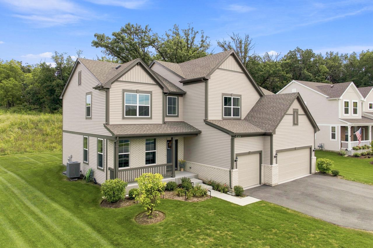 1133 Brighton Cir., Crystal Lake, IL 60012