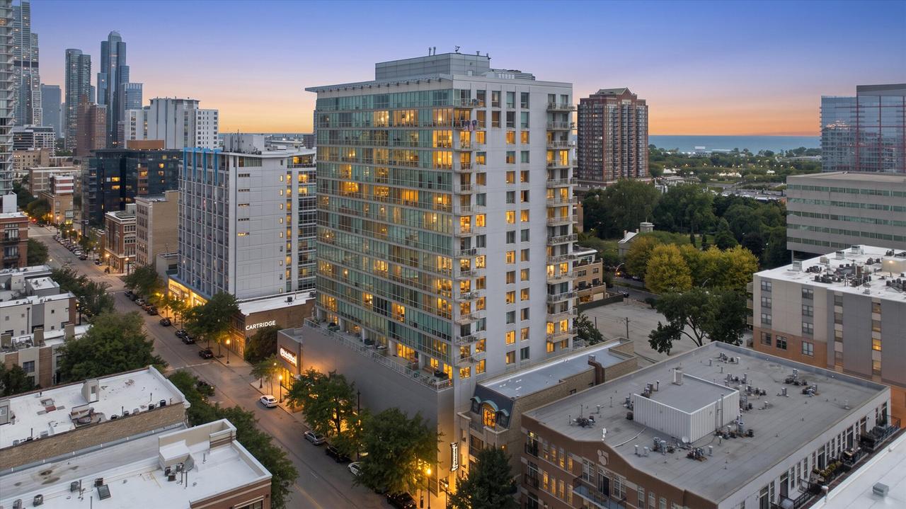 1845 S Michigan Ave. #1803, Chicago, IL 60616