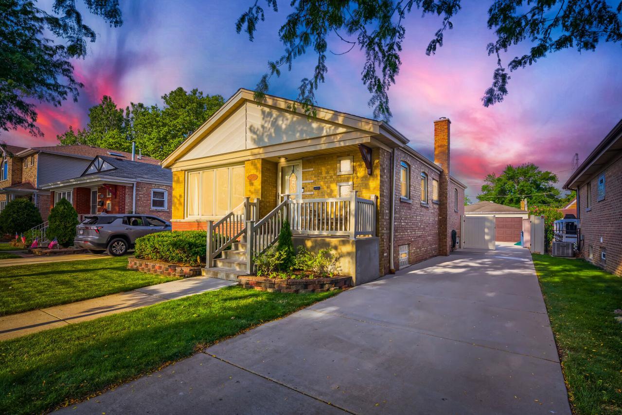 [Address Hidden by Seller], Chicago, IL 60655