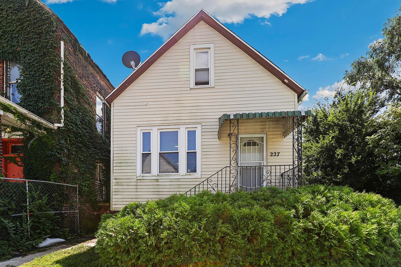 227 154th Pl., Calumet City, IL 60409