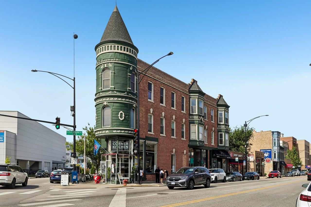 2202 N Clybourn Ave. #3, Chicago, IL 60614