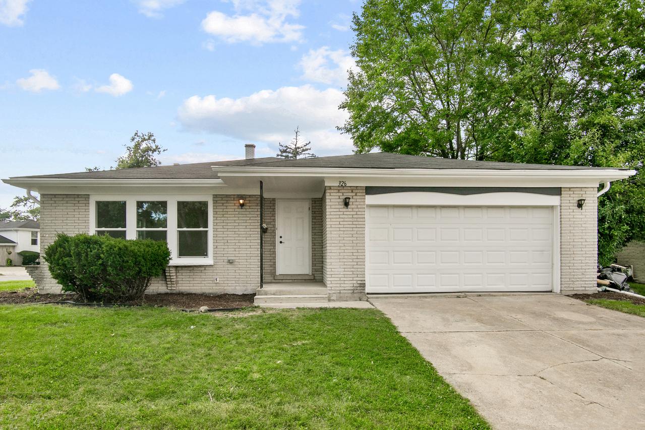 326 S Minerva Ave., Glenwood, IL 60425