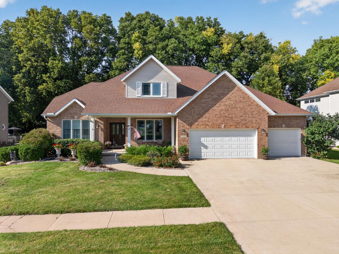 1120 Country Oak Dr., Ottawa, IL 61350