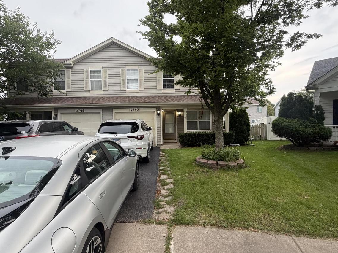 2703 Glenwood Ct., Naperville, IL 60564