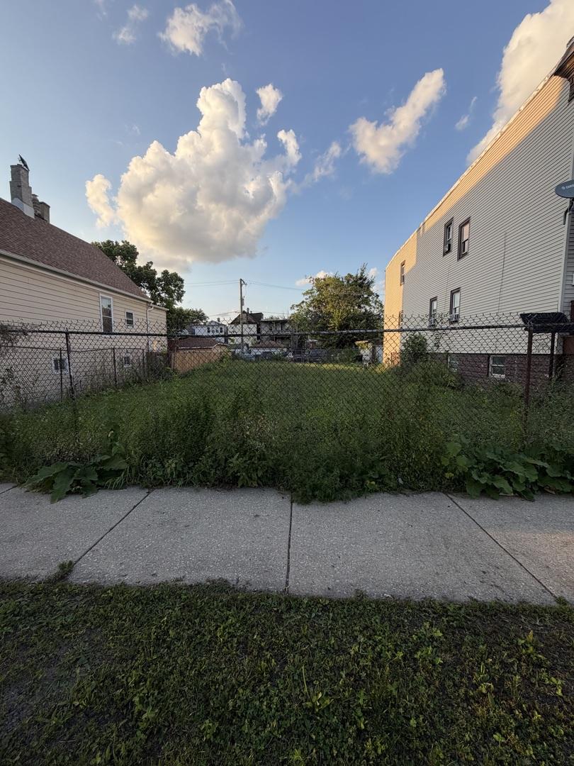 4836 W Harrison St., Chicago, IL 60644