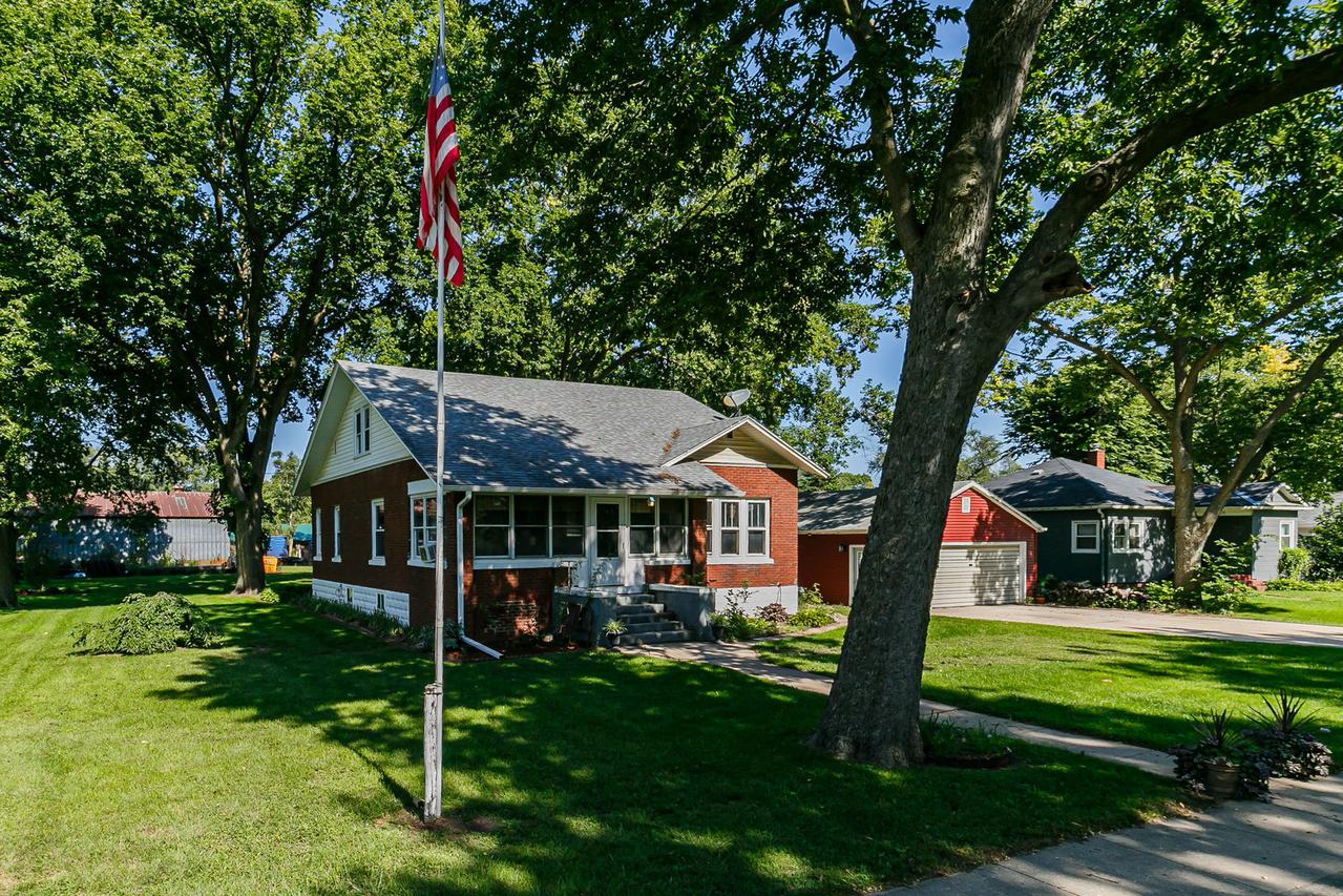 1009 Main St., Erie, IL 61250