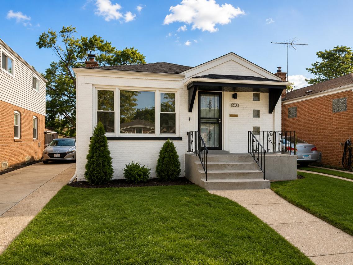 12520 S Yale Ave., Chicago, IL 60628