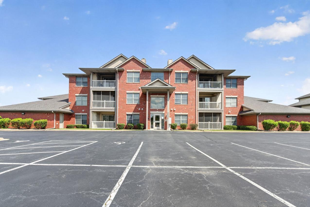 20335 S Rainford Dr. #1B, Frankfort, IL 60423