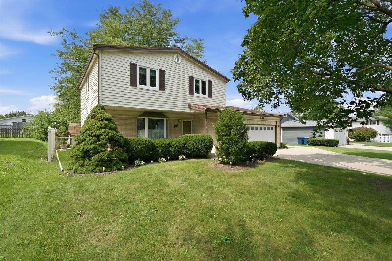 524 Hingham Ln., Schaumburg, IL 60193